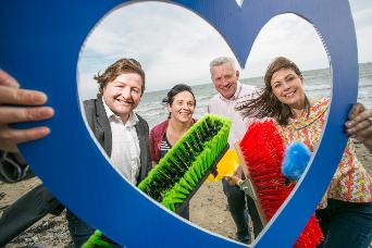Click on image to see full-sized version clean_coast_week_2014_launch10.jpg