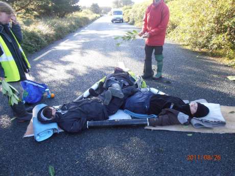 Click on image to see full-sized version Early Morning arm tube lock on in solidarity with Broome community
