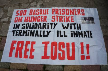 Solidarity placard by London Friends of the Basque Country