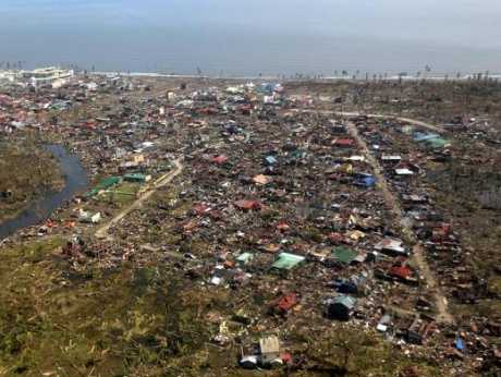 2013typhoonhaiyanyolandataclobanleytephilippines.jpg