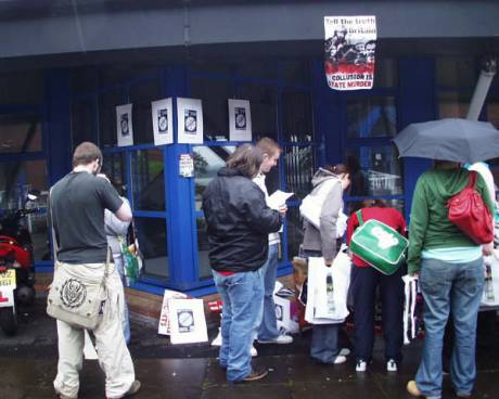 Signing up new activists