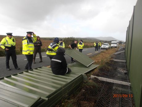 Click on image to see full-sized version garda doing shells work